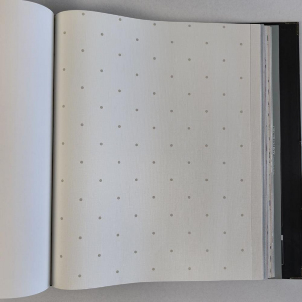 Andrea Rossi Spectrum Box 54454-1 Andrea Rossi Spectrum Box 54454-1